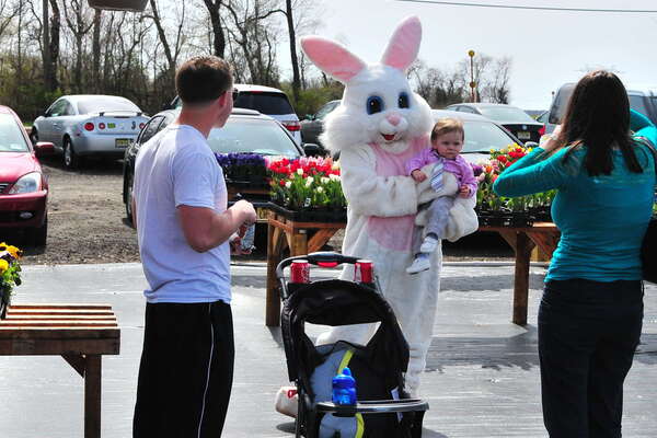 Oasis Family Farm, Easter Egg Hunt Weekend