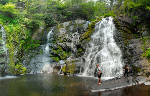 The lower falls at Raymonskill