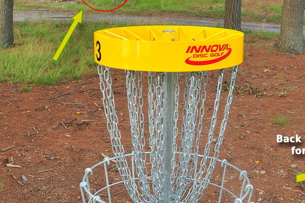 Walk between Hole 3 and 4