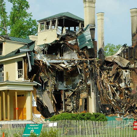 Thompson Park (Monmouth), pre-fire and day after fire photos (2006) - 05/06/2006