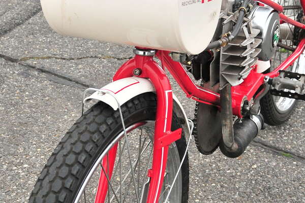 I believe this is a Derny?