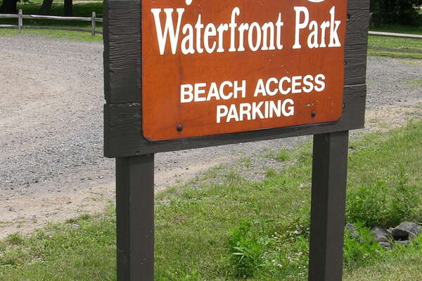 Paddling off Bayshore Waterfront Park on Rarriton Bay with Rob

More Info: http://gonj.me/35352h