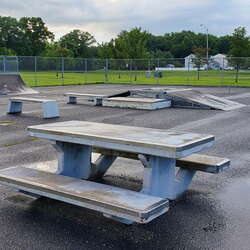 Deerwood Park Skatepark (closed)