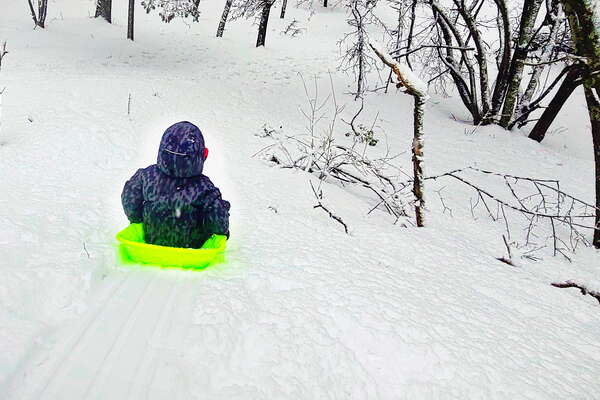A snowy hike in Allaire