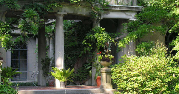 Van Vleck House and Garden 
