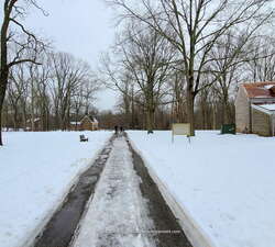 A snowy walk in Allaire Village (2021) - 05/12/2021