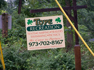 Toyes Rec entrance sign