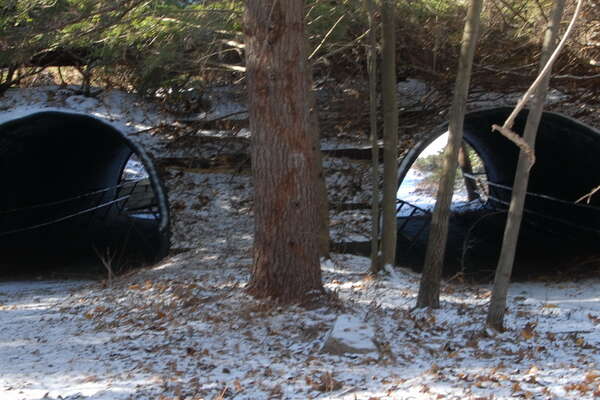This walking underpass was what allowed you to walk from the large parking lot into the park